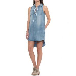 VELVET HEART Blue Light Wash Denim Sleeveless Dress